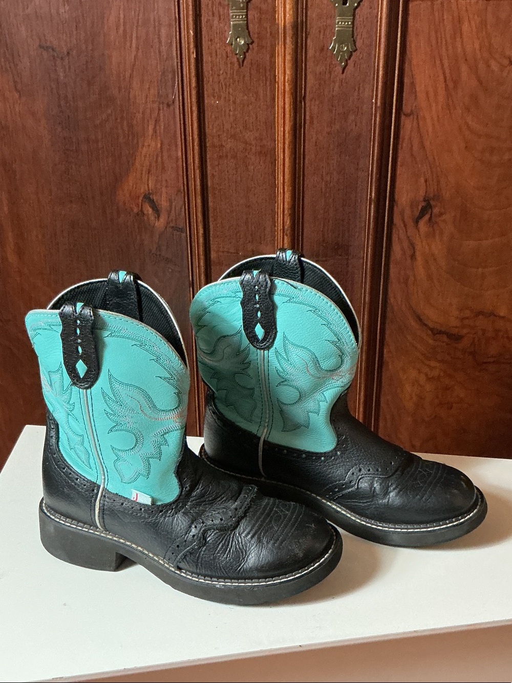 Justin Gypsy Boots Black and Turquoise Western Ankle Booties